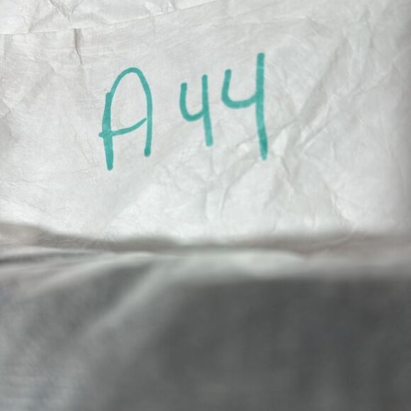 NWT CALVIN KLEIN V-NECK RUFFLE LONG SLEEVE LIGHTWEIGHT KNIT SWEATER TOP SMALL - Picture 10 of 10